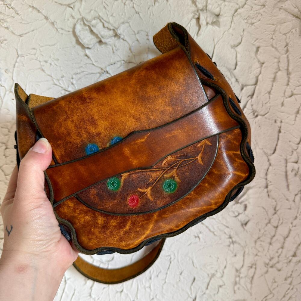 Hand Tooled Leather Crossbody Bag Boho Western Purse | Vintage Style Brown - Picture 3 of 9
